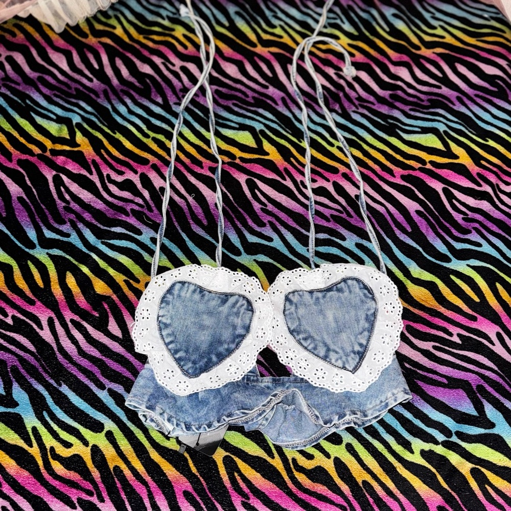 SHEIN Blue and White Heart Crop Top